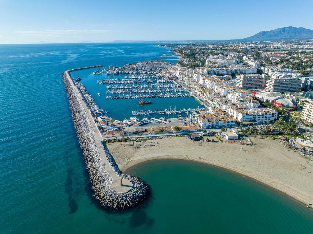 Vacation Marbella I Top 1 Puerto Banus Sea Front Rental, Renovated Buitenkant foto