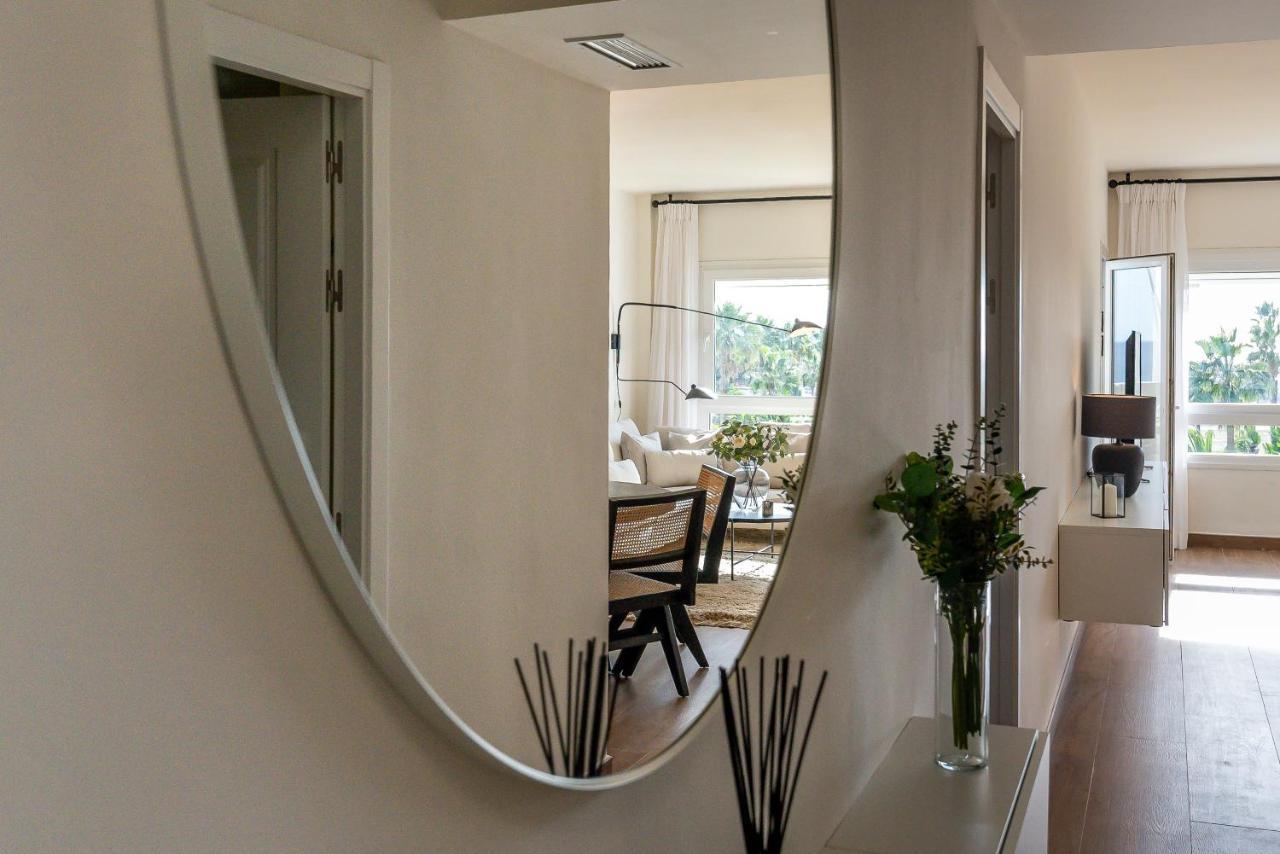 Vacation Marbella I Top 1 Puerto Banus Sea Front Rental, Renovated Buitenkant foto