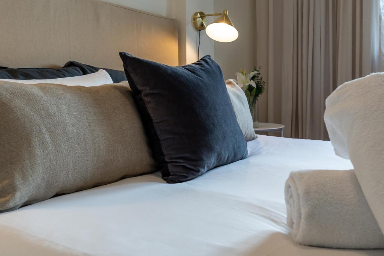 Vacation Marbella I Top 1 Puerto Banus Sea Front Rental, Renovated Buitenkant foto